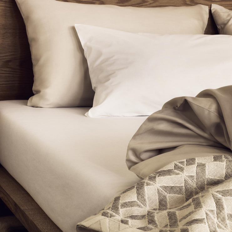 Taupe Lucca Bettdeckenbezug | Home & Living inspiration | URBANARA