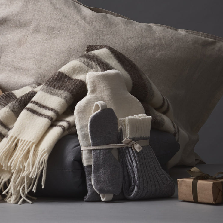 Cadima Christmas Set in off-white & light grey melange | Home & Living inspiration | URBANARA