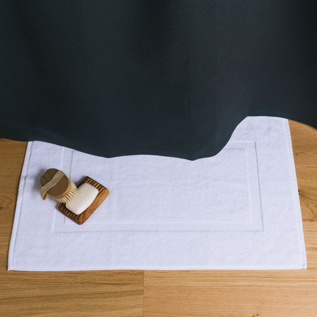 Penela Bath Mat in white | Home & Living inspiration | URBANARA
