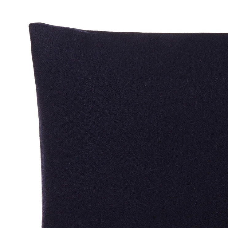 Midnight blue Arica Kissenhülle | Home & Living inspiration | URBANARA