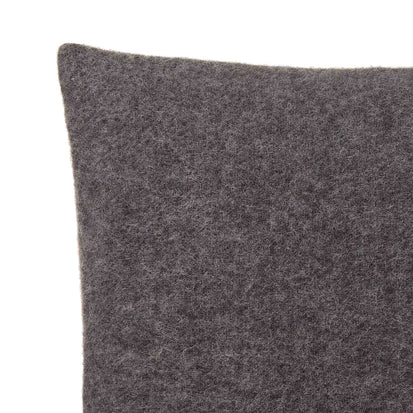Charcoal Miramar Kissenhülle | Home & Living inspiration | URBANARA