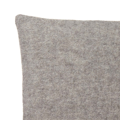 Light grey Miramar Kissenhülle | Home & Living inspiration | URBANARA