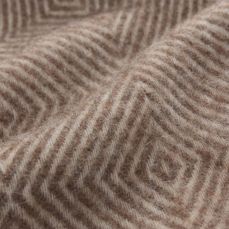 Wolldecke Gotland Dia Hellbraun & Creme, 100% Schurwolle | Hochwertige Wohnaccessoires