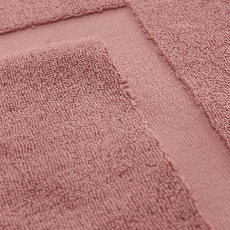 Penela Bath Mat in dusty pink | Home & Living inspiration | URBANARA