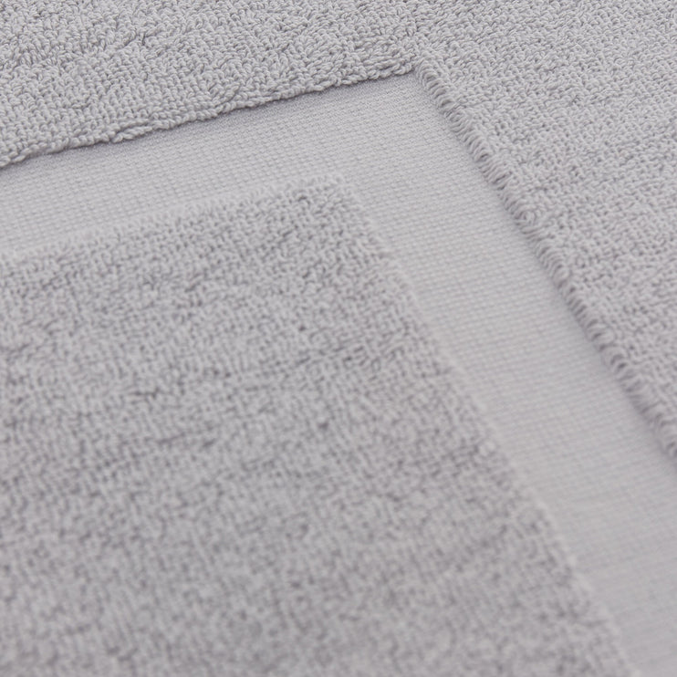 Badematte Penela Hellgrau, 100% Baumwolle | URBANARA Badematten
