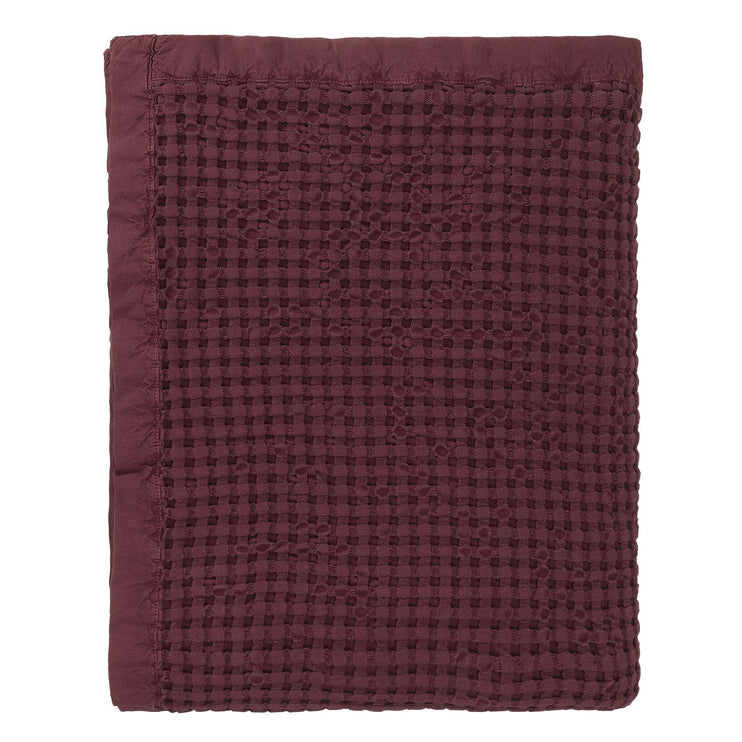 Veiros Sao bedspread, bordeaux red, 100% cotton